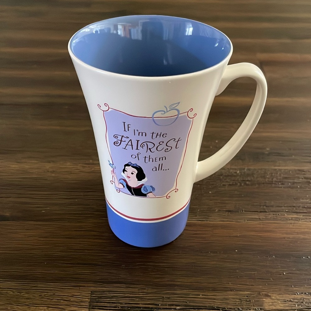 Hallmark Disney Snow White Mug